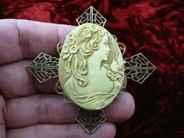 (CL15-18) Lacy LADY woman BIRD ivory + tan oval CAMEO leaf brass Pin Pendant - £27.21 GBP
