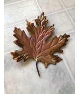 VTG orange 6&quot; Metal Maple Leaf Art Home Decor Table Top - £12.81 GBP