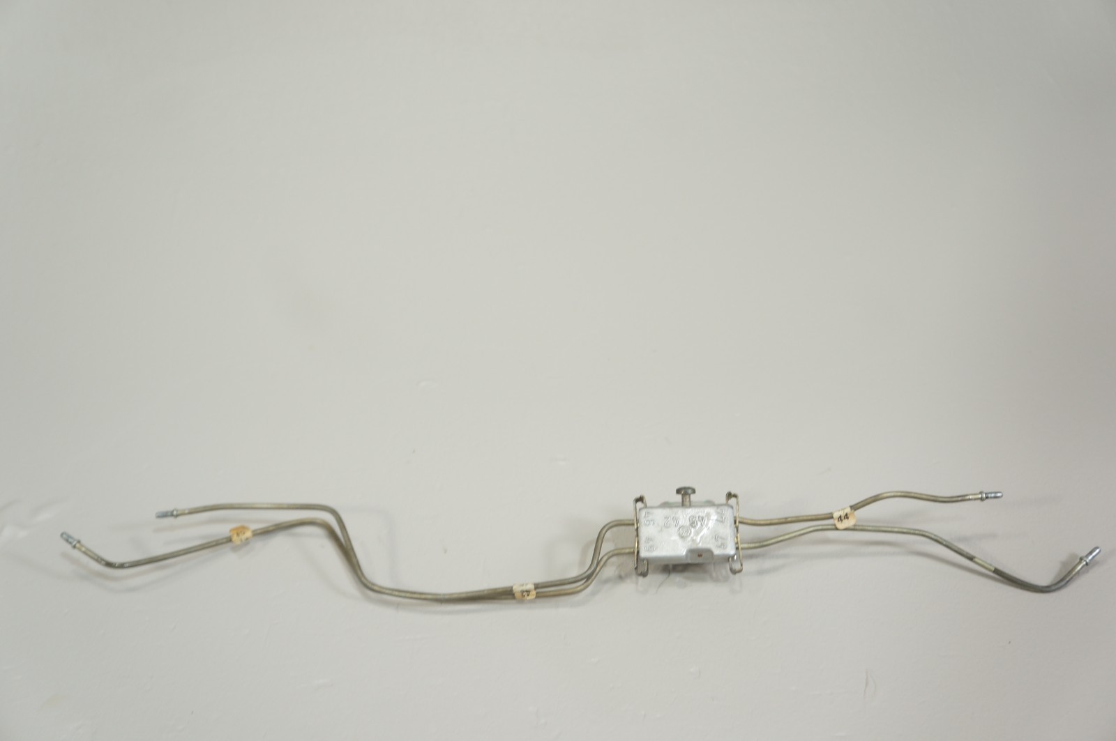 90-02 mercedes sl320 sl500 CONVERTIBLE front lock latch distribution line block Item image 13