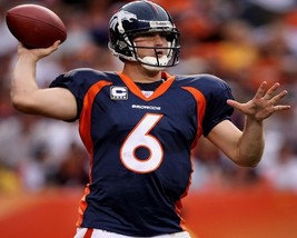 Jay Cutler 8X10 Photo Denver Broncos Picture Nfl Football Passing - £3.94 GBP