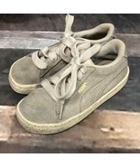 Puma gray suede kids sneakers youth size 10c - $40.27 CAD