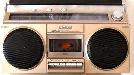 VINTAGE SONY CFS-400S boombox from the early1980&#39;s - £130.52 GBP