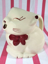 Sweet Vintage 1940&#39;s Shawnee Pottery Kitty Cat Puss and Boots Creamer Pitcher - £11.63 GBP