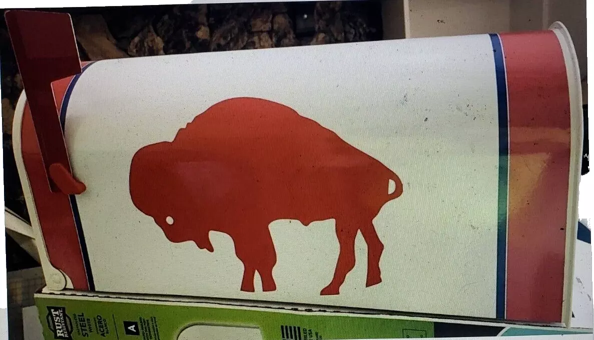 Buffalo Bills Throwback Mailbox - $2,614.75 MXN