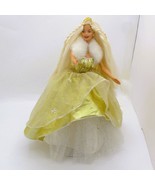 2000 Holiday Barbie Gold Ball Gown With Faux Fur Trim &amp; Glitter Accents ... - $205.41 MXN