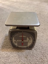Vintage Pelouze 1995 Model Z-5 5lb Postal Scale Works accurately - $14.99