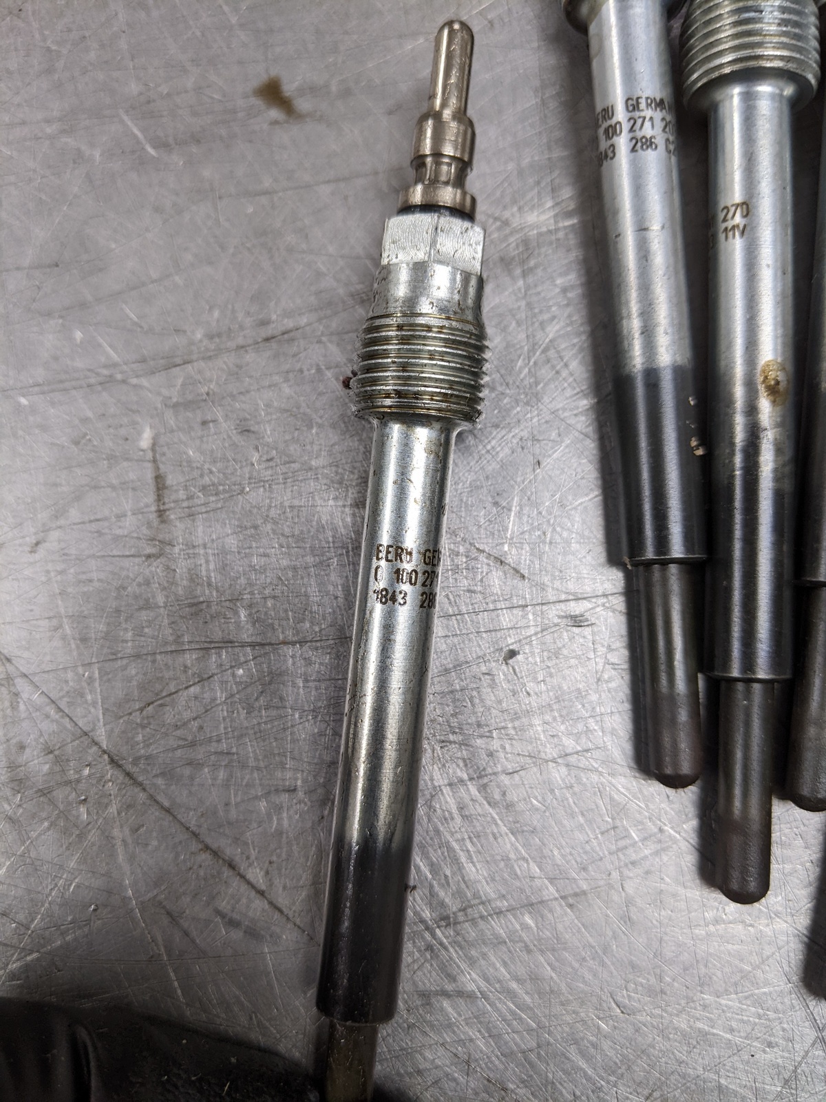 Glow Plugs Set All From 2005 Ford F-250 Super Duty  6.0 4C3E12A342AA - $49.45