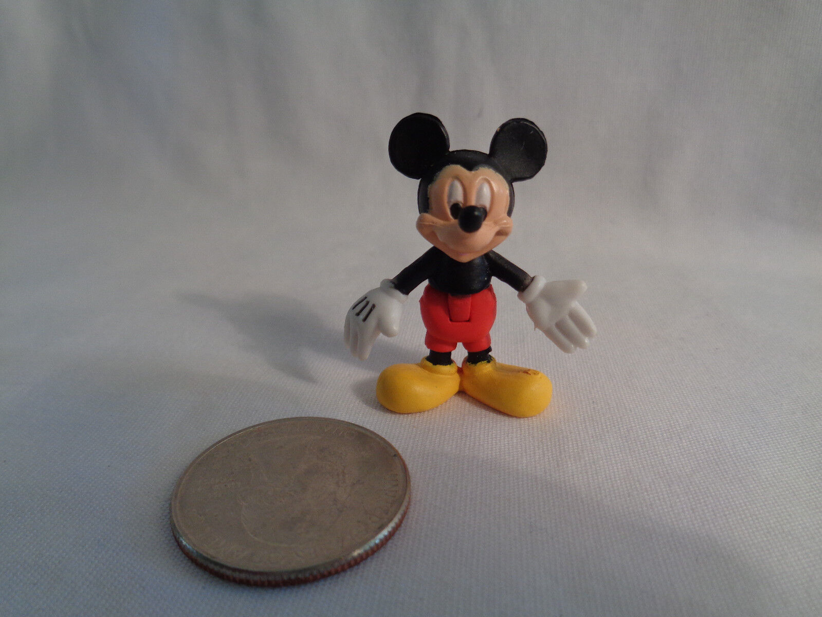 Disney Mickey Mouse Clubhouse Mickey Figure Bends at Waist - $2.91