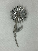 Vintage Flower Brooch MCM Silver-tone Long Stemmed Daisy Etched Petals - £12.71 GBP