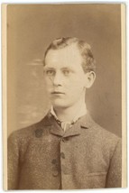 Circa 1880&#39;S Cdv Handsome Young Man In Coat Jh Meyer Cincinnati Oh - £6.73 GBP