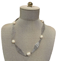 Metal Silver Tone Faux Pearl Necklace Costume Jewelry - £11.07 GBP