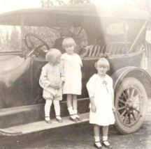 Girls With Car Sisters Automobile Original Found Photo Vintage Photograph - £10.10 GBP