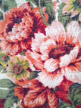 Gorgeous Vintage Country Cottage Red &amp; Pink Floral Design Canvas Fabric 66 x 62 - $38.00