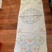 Hand embroidered Heart table runner - £10.00 GBP