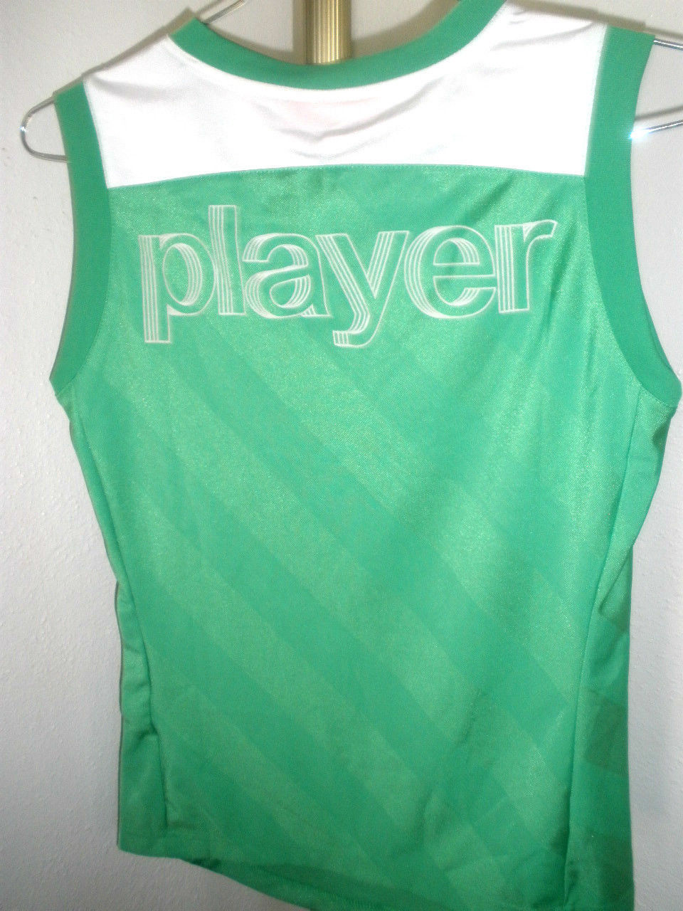 Excellent Womens Puma Soccer Sleeveless Jersey Green/White "Player" on Back Sz M - $22.76