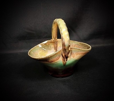 Vintage Charming Small Ceramic Basket - 2Y209 Item image 2