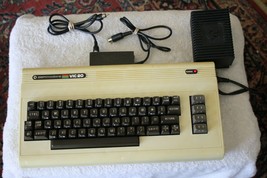 Vintage Commodore VIC 20 Keyboard Computer Console feb21 #F - £178.05 GBP