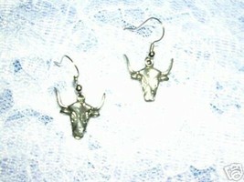 Pewter Western Rodeo Bull Heads W Horns Dangling Earrings Bovine Jewelry - £4.81 GBP