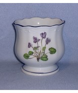 Takahashi TAK2 Footed Vase Planter Flower Cache Pot Floral Design - £6.25 GBP