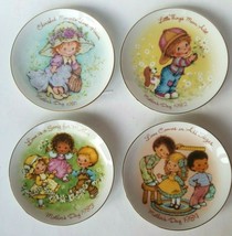 4 AVON Mother&#39;s Day Set of Mini Plates 1981 1982 1983 1984 Mom Love Mother - £5.35 GBP