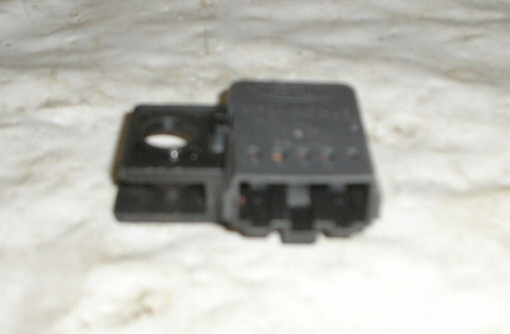 2000 Mazda B4000 Extended Cab V6 4X4 AT BRAKE Pedal LIGHT SWITCH F87B-13... - $5.88