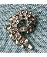 Vintage Brooch Pin Classic And Chic A Statement Piece Heirloom Weiss? - £19.82 GBP