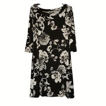 Black, White Floral Print Swing Dress Round Neckline 3/4&quot; Sleeves Size M - $25.00