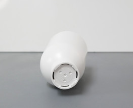 Philips Hue 581553 Indoor/Outdoor Secure Battery Camera - White image 6