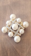 Vintage Pearl And Rhinestone Geometric brooch gold tone color - $19.00
