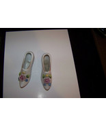 collectables  miniture figures  {ceramic shoes] - £5.50 GBP