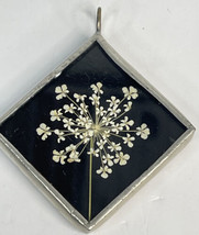 Vitg Womens Silver Tone Pendant - Dried Flowers - white and black diamond shaped - £7.75 GBP