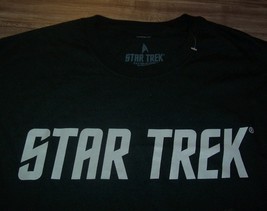 Star Trek Classic T-Shirt Large New - £15.82 GBP