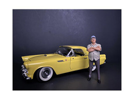 Weekend Car Show Figurine II for 1/18 Scale Models American Diorama - $20.39