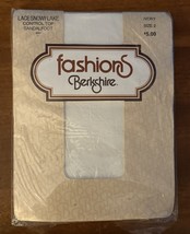 VTG 80s Berkshire Ivory Pantyhose Textured Pattern Lace Snowflake Size 2... - $12.47