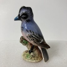 Blue Jay Bird Figurine Marked King Fisher Ceramic 3.75&quot; Pink Belly On Perch - £14.23 GBP