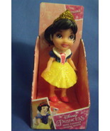 Toys New Disney Princess Mini Toddler Snow White Doll 4 inches - £7.86 GBP