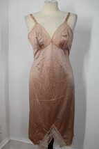 Vtg Dixie Belle 38 Brown Nude Nylon Antron Lace Full Dress Slip Anti-Static USA - £29.88 GBP