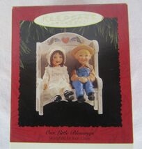 HALLMARK KEEPSAKE ORNAMENT 1995 &quot;OUR LITTLE BLESSINGS&quot; RGH01 - $10.58 CAD