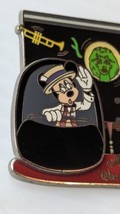 Disney Scoop Leota Haunted Mansion Main Street Gazette LE 2000 Pin image 2