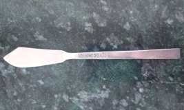 Rogers Co Korea MCM Butter Knife Cheese Stainless Replacement Flowers - £6.32 GBP