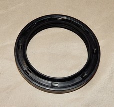Inner Axle Hub Oil Seal FTC4785 Fits 87-99 Land Rover Discovery 1 NIB 232B - £5.89 GBP