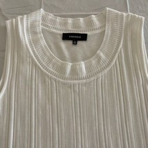 Jones Wear Tank Top Womens Medium Eyelet Knit Shell Top White Cotton Blend - £7.04 GBP