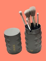 LARUCE BEAUTY Essentials Brush Set with Case 5 ct BRAND NEW MSRP $154 - $29.69