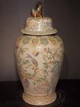 BEAUTIFUL VINTAGE HAND PAINTED CHINESE PORCELAIN 32&quot; TEMPLE JAR - $490.05