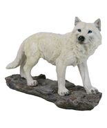 Woodlands Winter Hunter Tundra Snow White Albino Wolf On The Prowl Figurine - €23,85 EUR