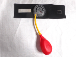 Fisher Price Medical Doctor Nurse Kit Blood Pressure Black Cuff Replacement #936 - £5.99 GBP