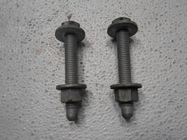 2011 Cadillac CTS Front Right RH Passenger Upper Control Arm Bolts - $33.99