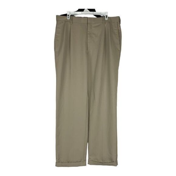 Haggar Classic Fit Mens Khaki Dress Pants 36x32 Polyester - $18.50
