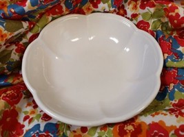 Vintage McCoy Pottery USA #7528 8&quot; White Flower Shaped Bowl  - $32.68