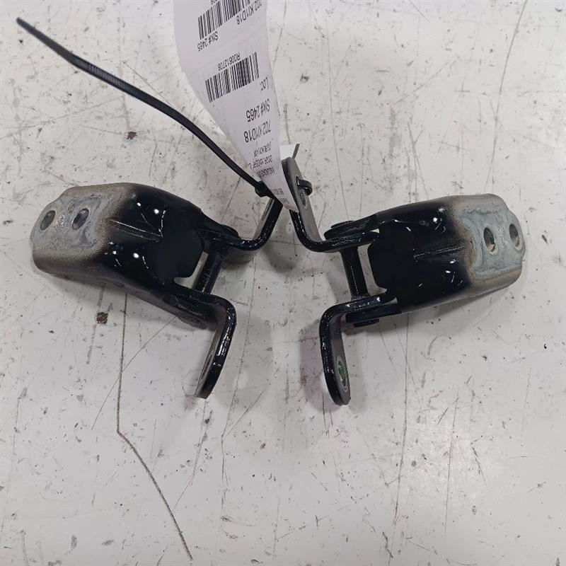 Kia Soul Door Hinge Set Right Front Passenger  2017 2018 2019 - $19.94
